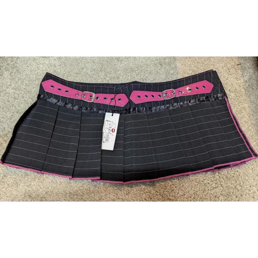 Forplay Vintage Clubwear Pleated Skirt with Buckle Detail NWT Large - Picture 2 of 5
